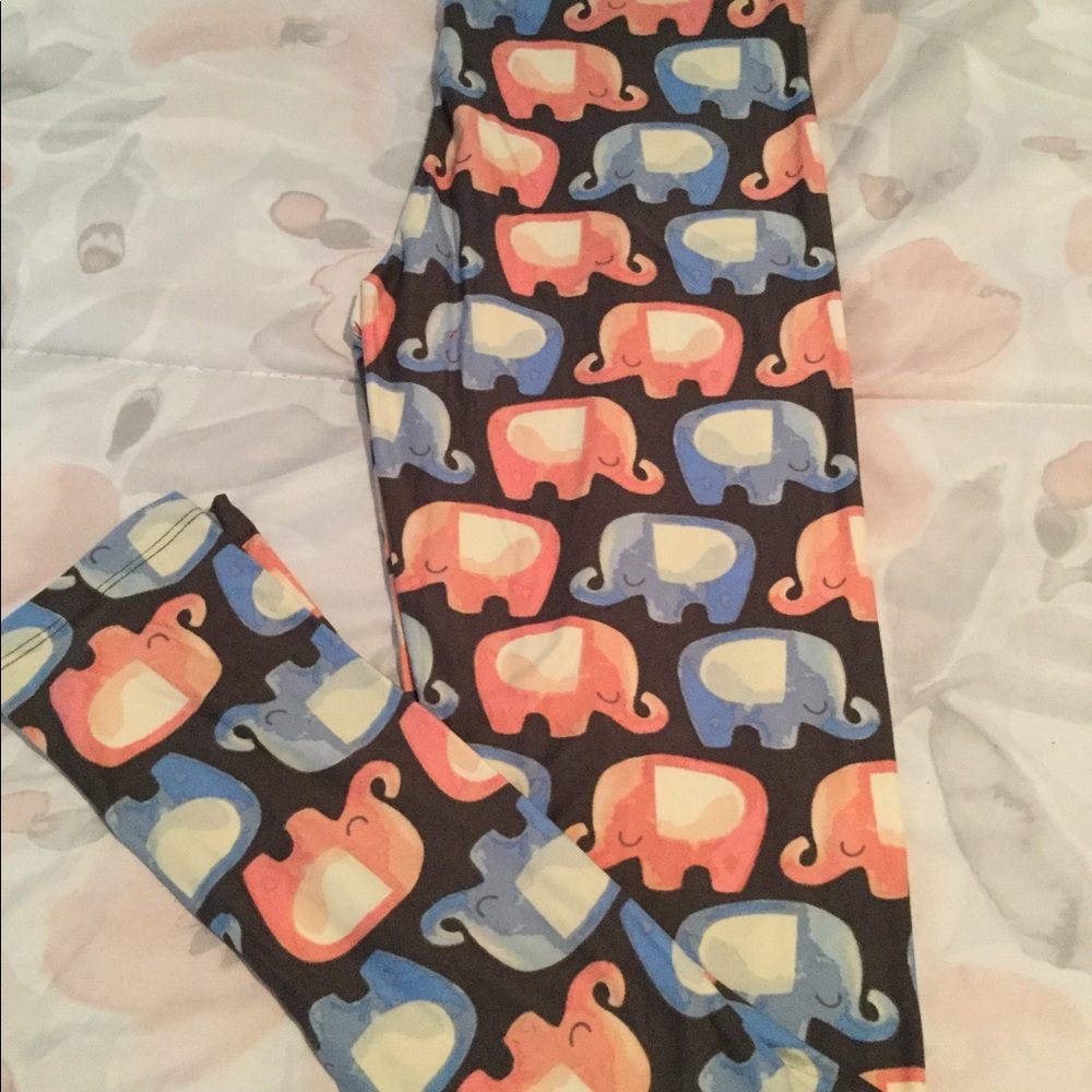 New Lularoe OS Leggings fits size 2-12